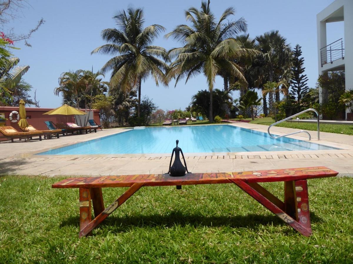 Leo'S Beach Hotel - Adults Only Brufut Εξωτερικό φωτογραφία