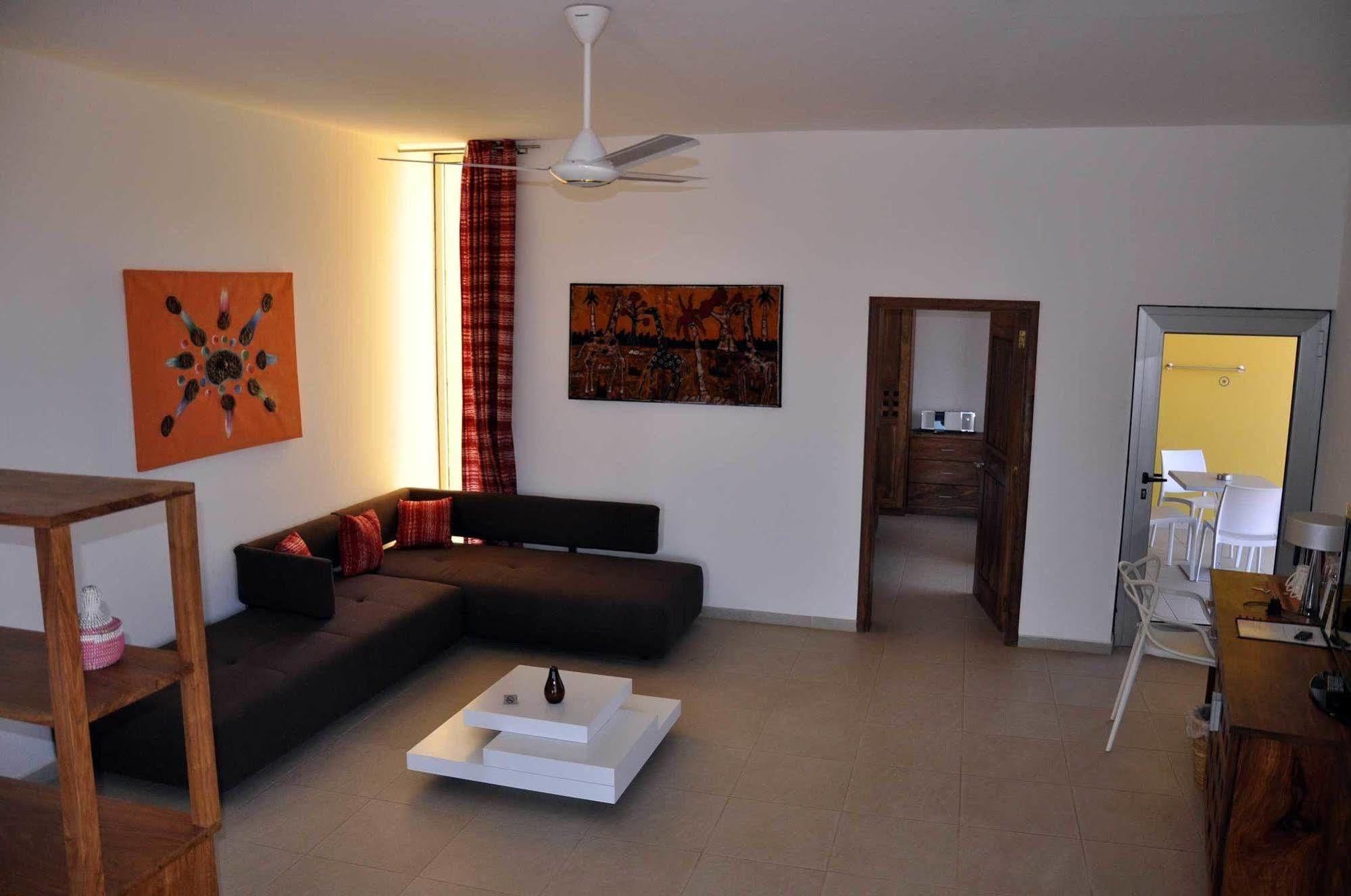 Leo'S Beach Hotel - Adults Only Brufut Εξωτερικό φωτογραφία